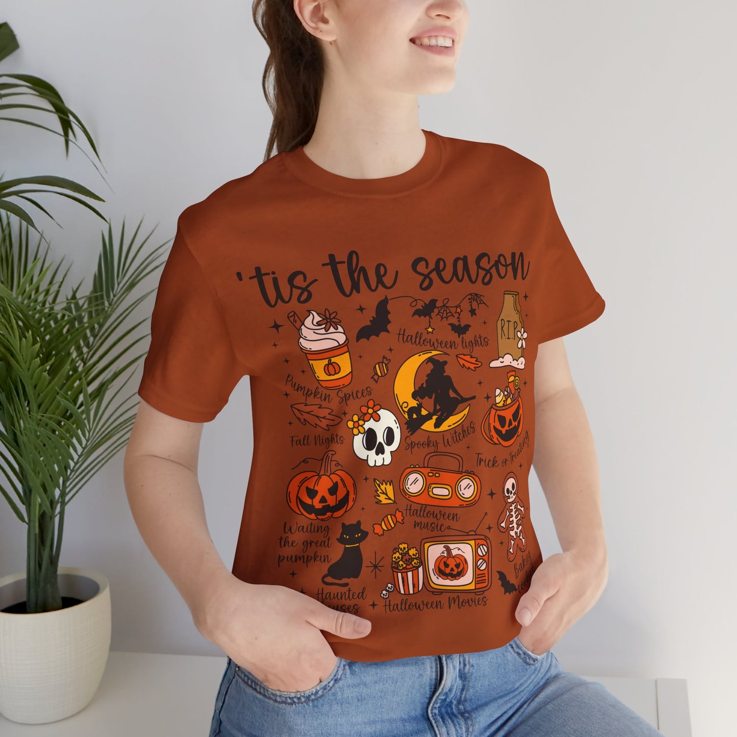 Tis The Season Autumn-Themed Tee